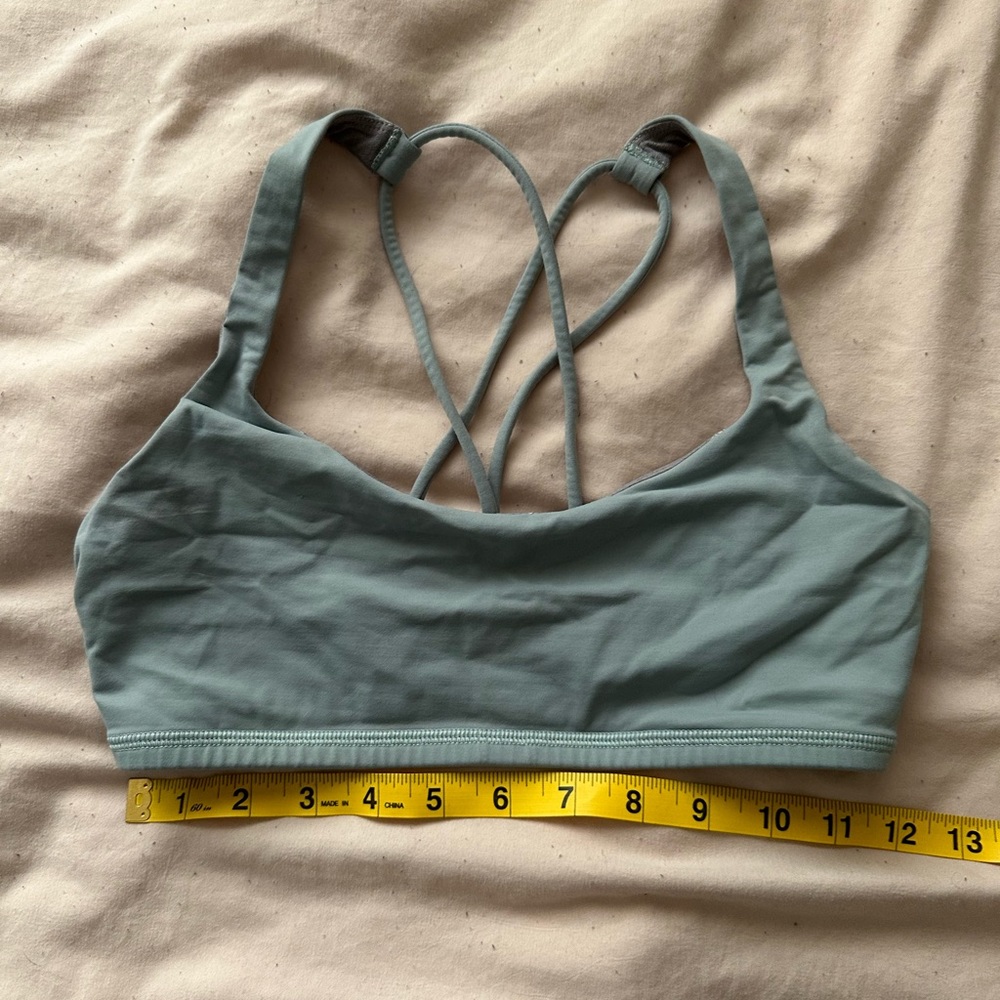 Lululemon Sports Bra green